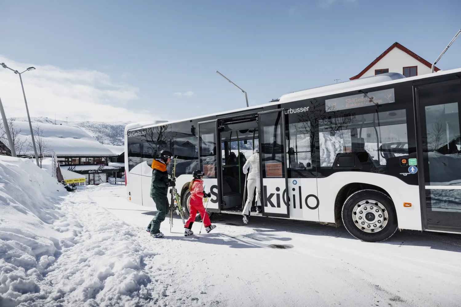 Skibuss på Geilo